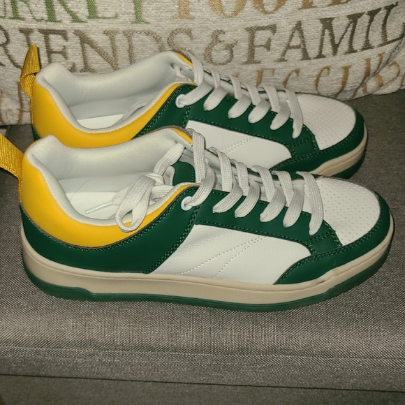 Steve Madden White, Green, and Yellow Women's Sneakers - Picture 4 of 6